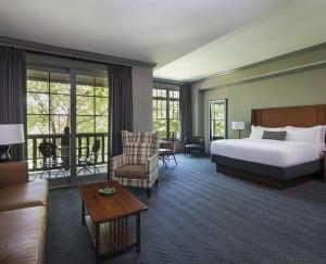 The Lodge at Ballantyne, Charlotte North Carolina King Hotel Room with Balcony | Meeting Retreat, Wedding Venue